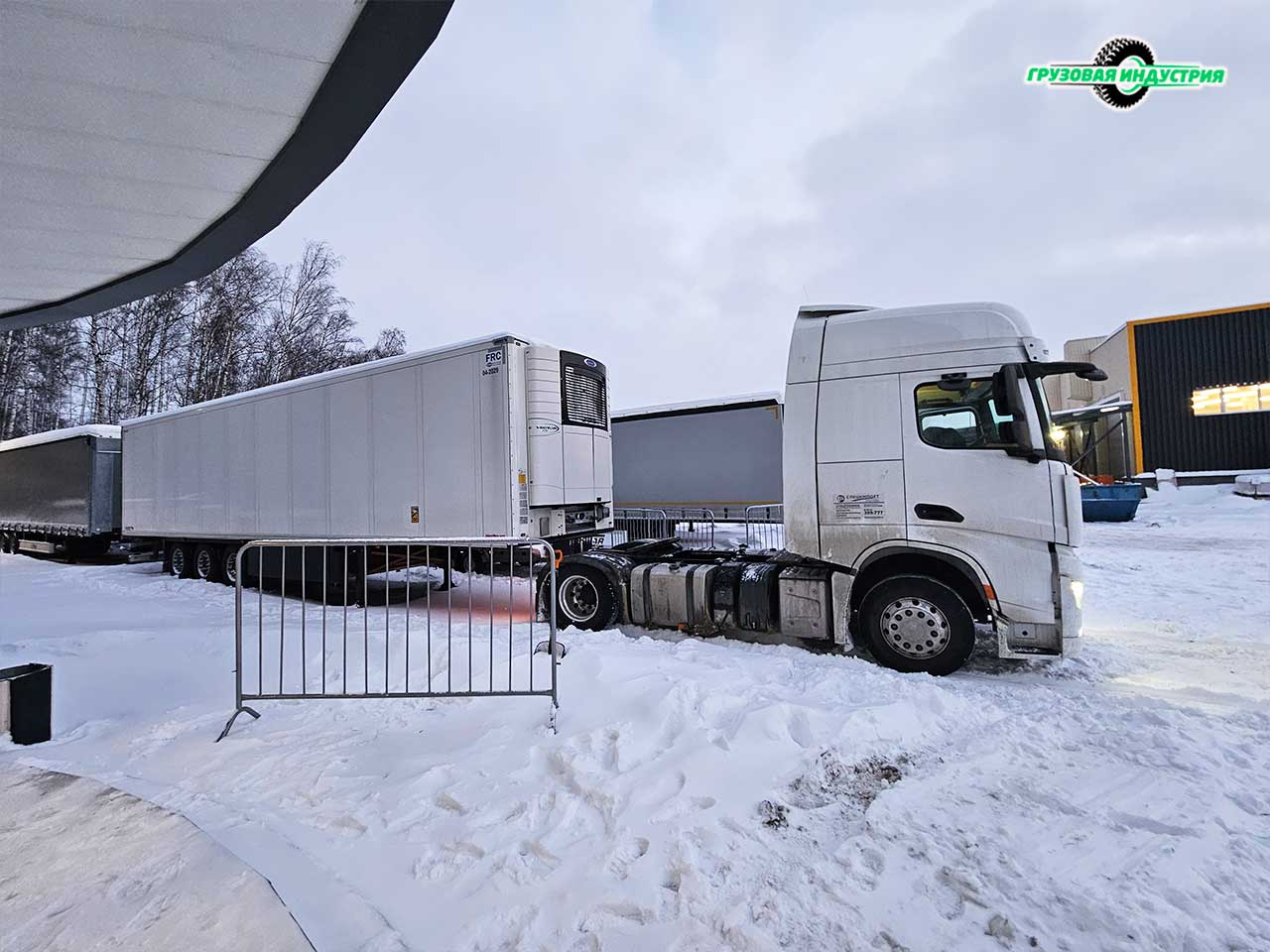 Отгрузка полуприцепа рефрижератора Schmitz Cargobull SKO 24/L - COOL V7 в  г. Москва 11.02.24